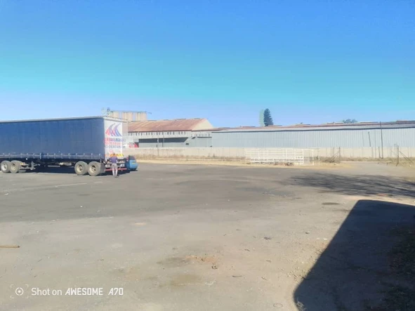 Commercial & Industrial Land