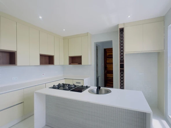 4 Bedroom House