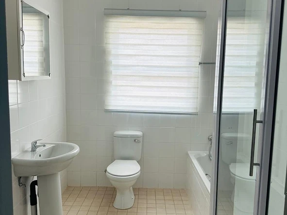 3 Bedroom Flat & Apartment