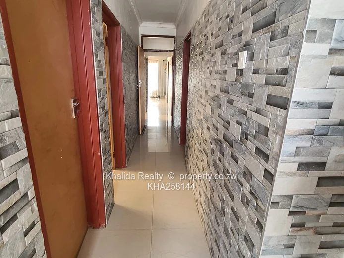Chitungwiza Unit K house for rent 