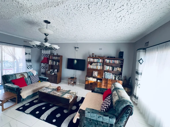 5 Bedroom House