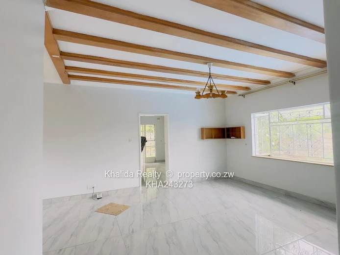 Modern 4-Bedroom House Plus 2 bed cottage For Rent in Mabelreign