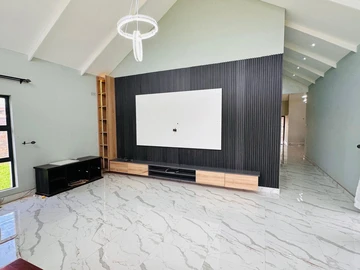 5 Bedroom House