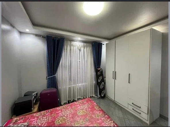 4 Bedroom Flat & Apartment