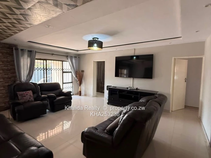 ARLINGTON | Executive 5-Bedrooms 4 en-suites Family Home