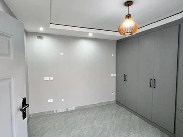 3 Bedroom Flat & Apartment