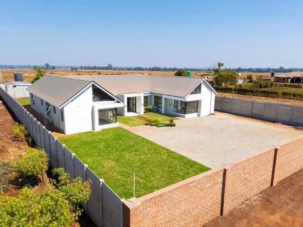5 Bedroom House