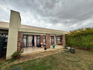 3 Bedroom Garden Flat