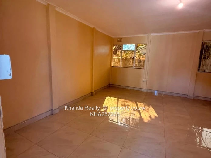 Eastlea Commercial property for rent 