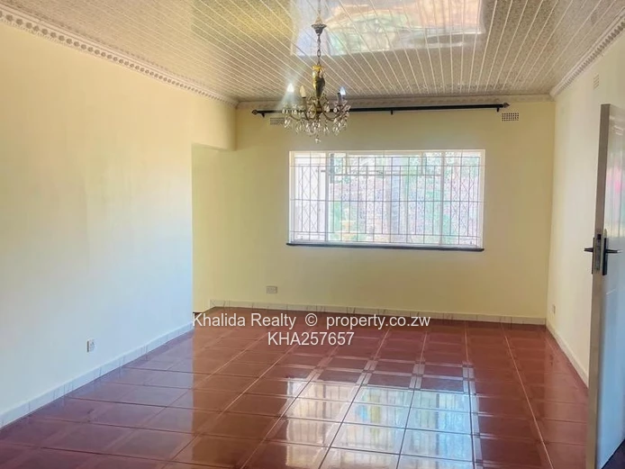 Greendale North – Double-Storey House For Sale