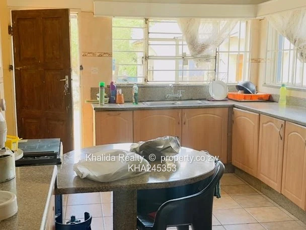 Chadcombe 3 Beds House With a 2 Beds Cottage For Sale