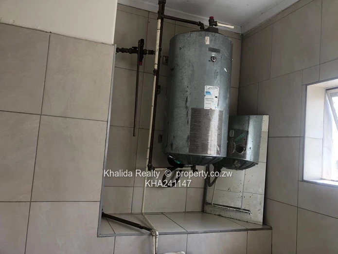 Harare Avenues Bedsitter for Sale! Located Takawira and Fife Ave