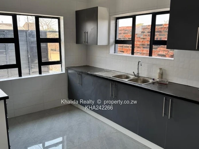 Ziko 3 beds house go let