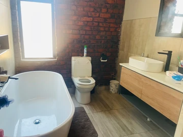 2 Bedroom Garden Flat