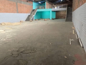 Warehouse & Factory