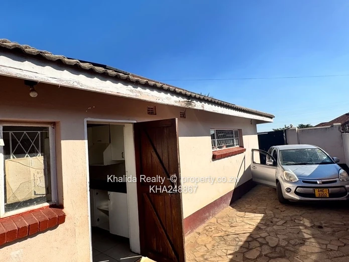 Mainway Meadows House to let