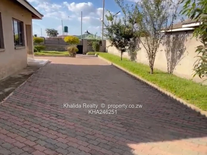Sandton House to let