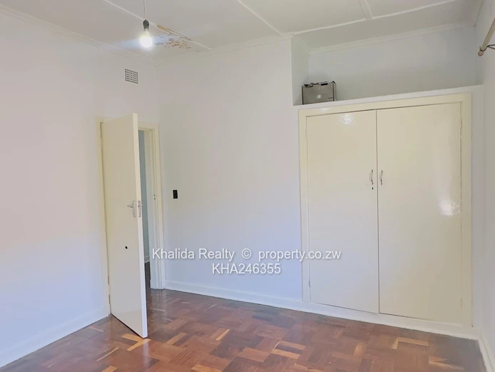 Avondale Flat for rent