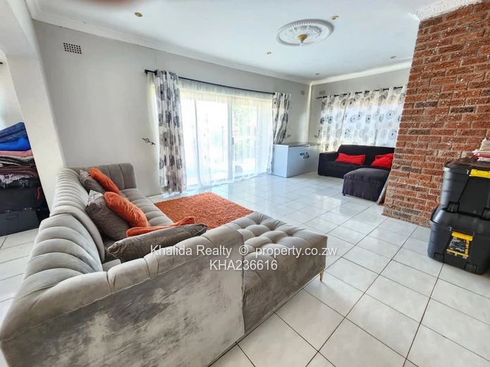 Madokero Estate House For Sale (Sole Mandate)