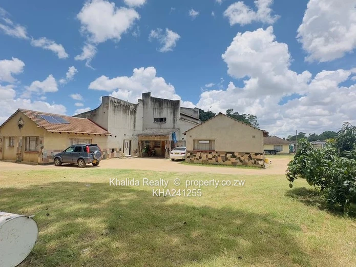 Hatfield Property with Twentydales Road Frontage for Sale